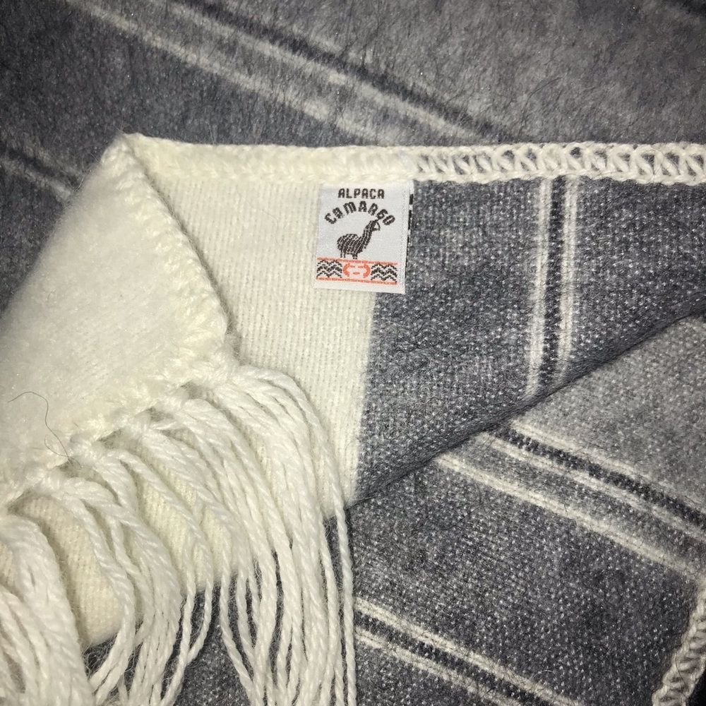 Camargo Peruvian Alpaca Wool Fringed Scarf Unisex